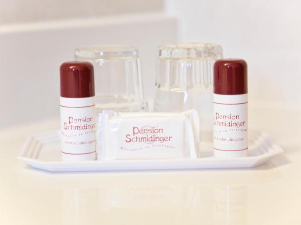 Pension Schmidinger : photo 10 de la chambre chambre double