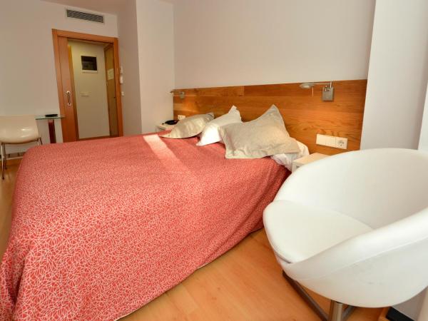 Hotel Picos De Europa : photo 6 de la chambre chambre double supérieure