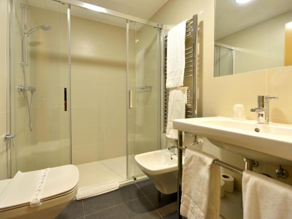 Hotel Picos De Europa : photo 5 de la chambre chambre lits jumeaux supérieure