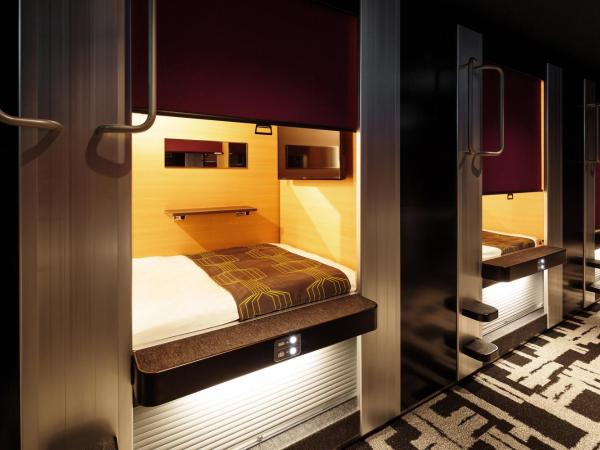 MyCUBE by MYSTAYS Asakusa Kuramae : photo 2 de la chambre capsule room for male - house keeping is optional with additional cost