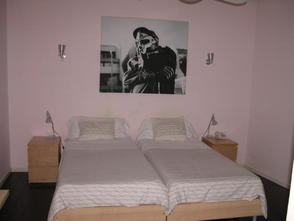Hostal Goyal Pizarro : photo 3 de la chambre chambre lits jumeaux confort