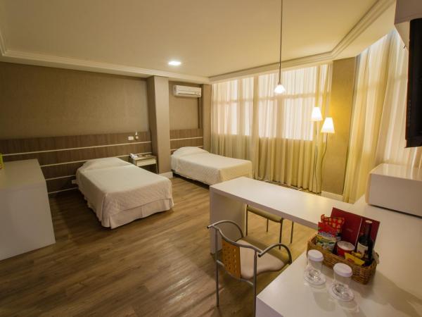 SJ Royal - San Juan Curitiba : photo 4 de la chambre suite familiale