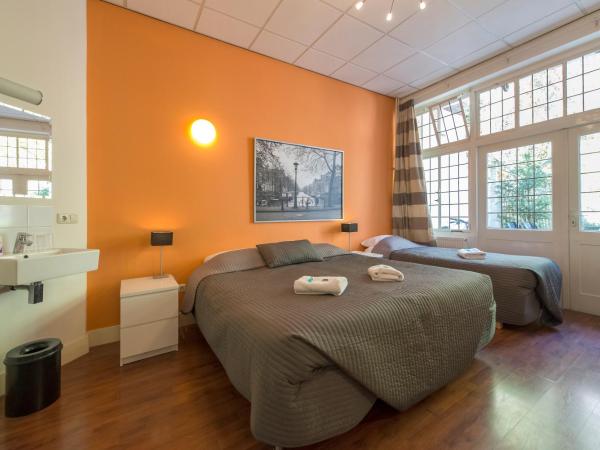 B&B De Hofnar Maastricht : photo 1 de la chambre chambre double standard avec salle de bains commune