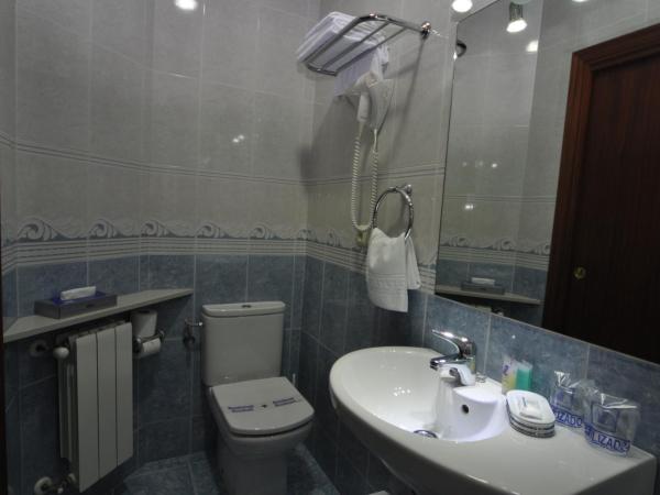 Pension Alameda : photo 7 de la chambre chambre double Économique