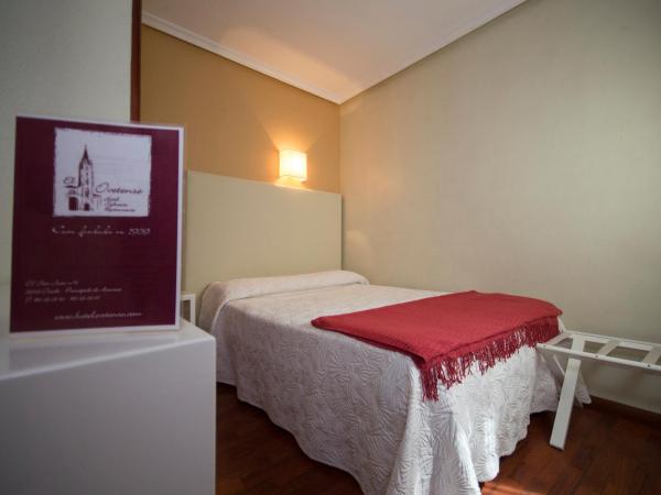 Hotel Ovetense : photo 1 de la chambre chambre simple avec salle de bains