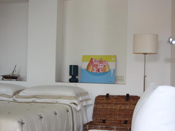 Agapanto Luxury Accommodation : photo 6 de la chambre chambre triple - vue sur mer
