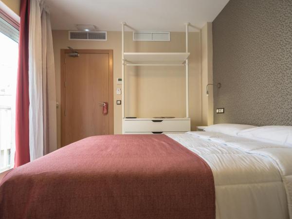 La Lonja : photo 1 de la chambre chambre double avec baignoire spa