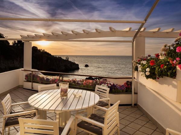 Ischia Blu Resort : photo 2 de la chambre appartement 3 chambres de luxe avec vue sur mer