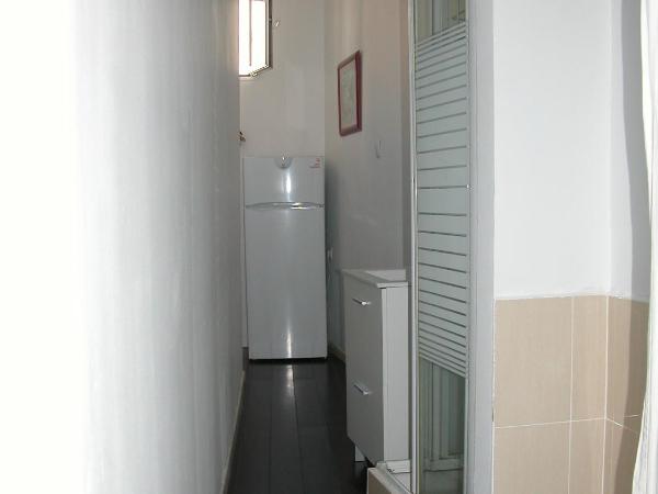 Hostal Goyal Pizarro : photo 2 de la chambre chambre simple avec salle de bains commune