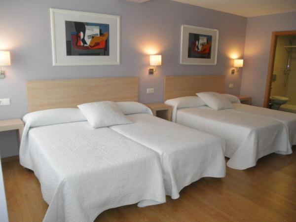 Dormavalencia Hostel : photo 2 de la chambre chambre quadruple