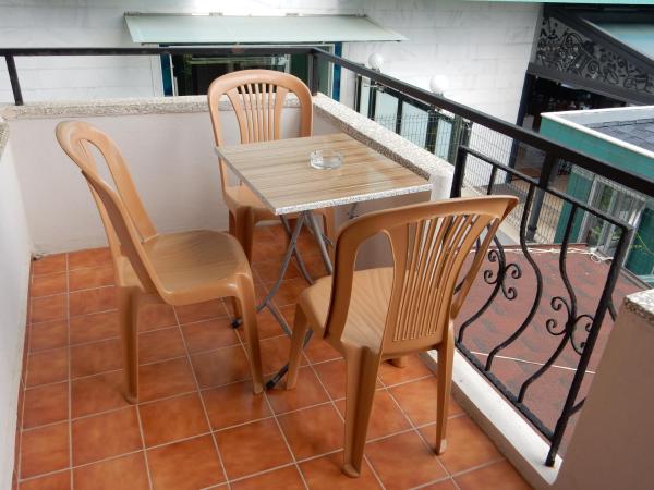 Aysev Hotel : photo 8 de la chambre chambre lits jumeaux