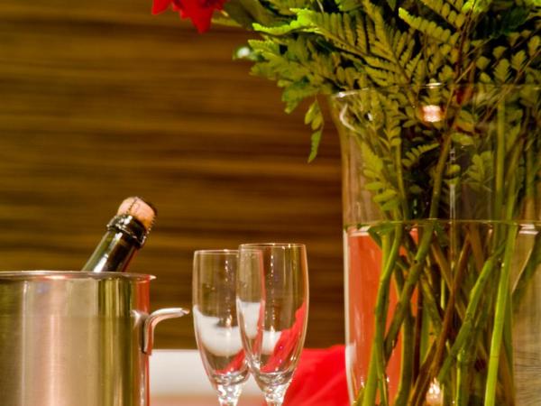 Motel Acqua (Adult Only) : photo 3 de la chambre suite junior avec piscine privée