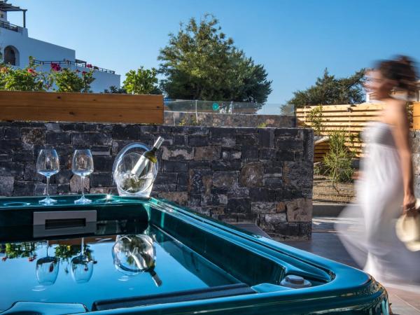 Infinity Blue Boutique Hotel & Spa - Adults Only : photo 9 de la chambre studio de luxe avec jacuzzi privé