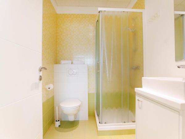 Windward Hostel Zadar : photo 4 de la chambre chambre lit king-size deluxe