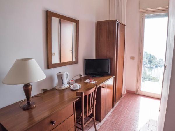 Hotel Isola Bella : photo 1 de la chambre chambre simple - vue sur mer