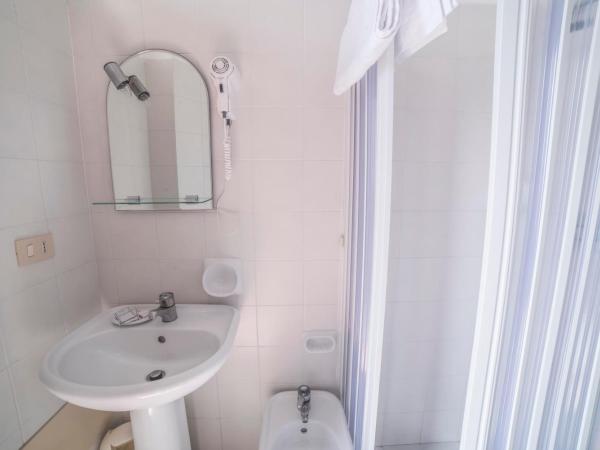 Hotel Isola Bella : photo 5 de la chambre chambre simple - vue sur mer