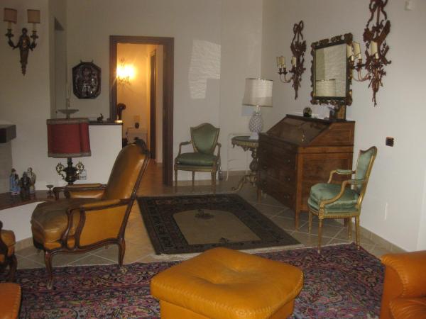 B&B Villa Lucia : photo 10 de la chambre chambre lit king-size