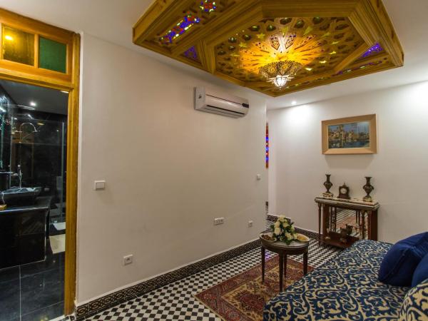 Riad Amor - Suite & Spa : photo 5 de la chambre suite Émeraude