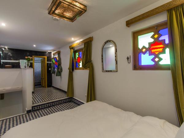 Riad Amor - Suite & Spa : photo 3 de la chambre suite saphire