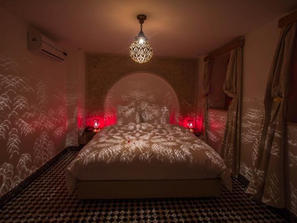 Riad Amor - Suite & Spa : photo 1 de la chambre suite Émeraude