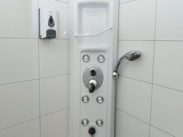 Pansion Karoca : photo 5 de la chambre chambre double avec balcon - vue sur mer - 1