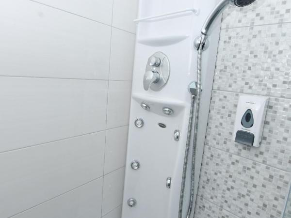 Pansion Karoca : photo 2 de la chambre chambre triple - vue sur mer