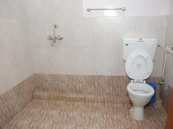 Kathmandu Madhuban Guest House : photo 9 de la chambre chambre deluxe double ou lits jumeaux