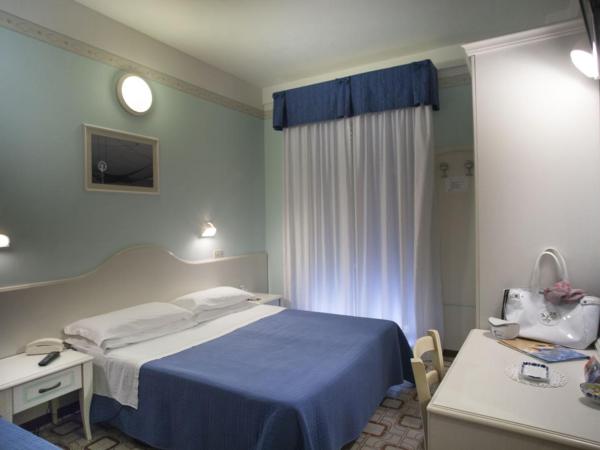 Hotel Cadiz : photo 4 de la chambre chambre double