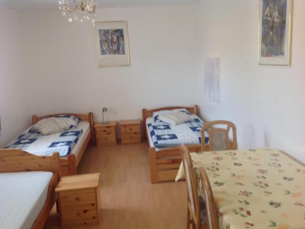 Pension Lindengarten : photo 10 de la chambre chambre triple