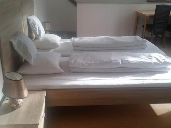 Cáfe 168 : photo 3 de la chambre chambre lits jumeaux Économique