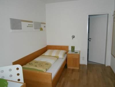 Institut St.Sebastian : photo 4 de la chambre chambre simple avec salle de bains privative