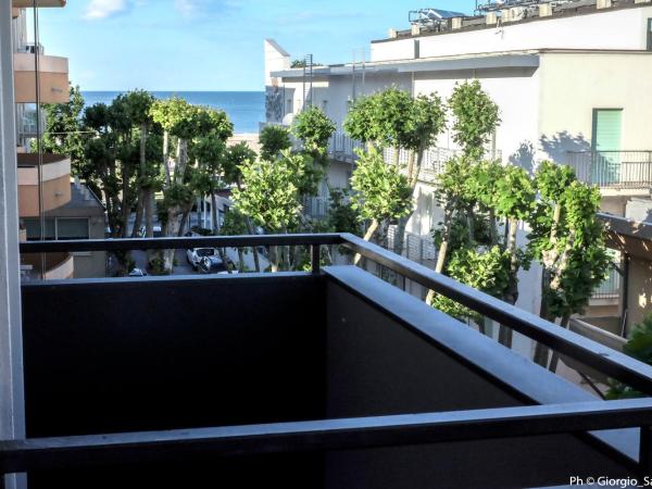 Up Hotel : photo 5 de la chambre chambre double basique avec balcon