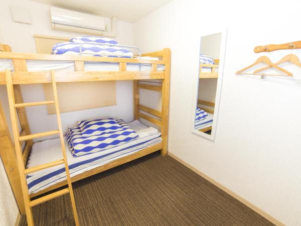 K's House Kyoto -Travelers Hostel : photo 2 de la chambre chambre lits jumeaux