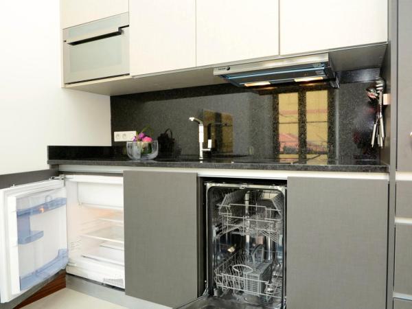 GOLDEN TULIP CANNES HOTEL de PARIS : photo 3 de la chambre appartement 1 chambre