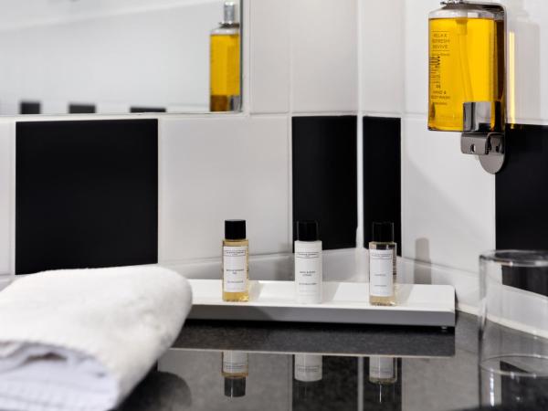 IntercityHotel Bremen : photo 4 de la chambre chambre lits jumeaux confort