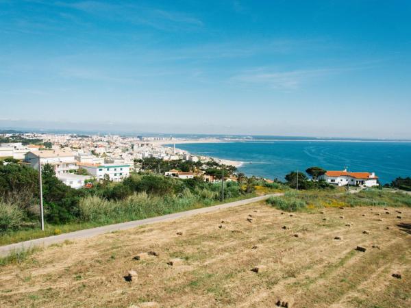 Colina do Elétrico : photo 1 de la chambre chambre double avec salle de bains privative