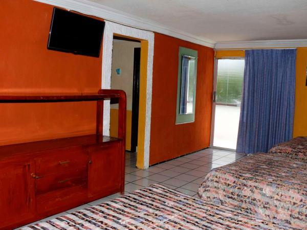 Hotel Suites Elia Noemi : photo 2 de la chambre suite