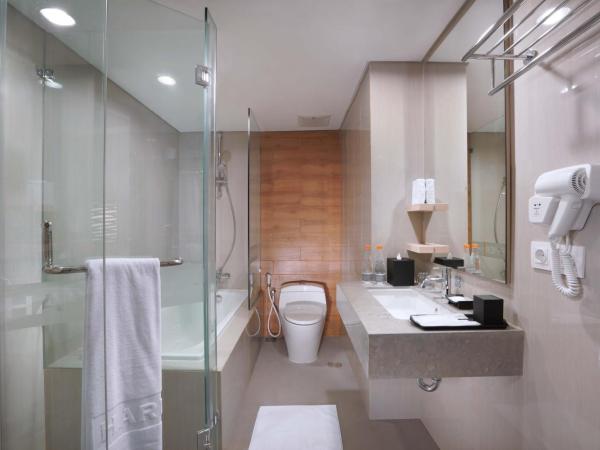 Harper MT Haryono by ASTON : photo 5 de la chambre suite