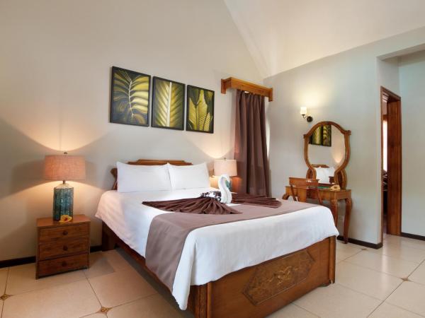 Le Palmiste Resort & Spa : photo 2 de la chambre chambre standard - vue sur piscine ou jardin