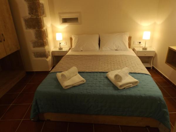 Fivos Pension : photo 10 de la chambre studio avec balcon privé - vue sur mer