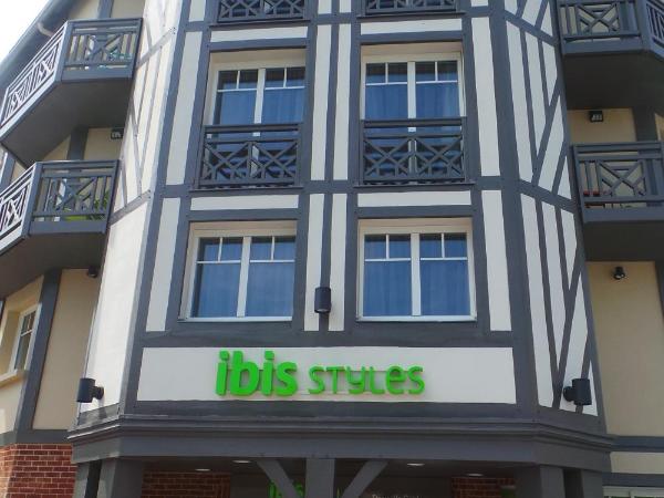 ibis Styles Deauville Centre : photo 4 de la chambre chambre double avec balcon