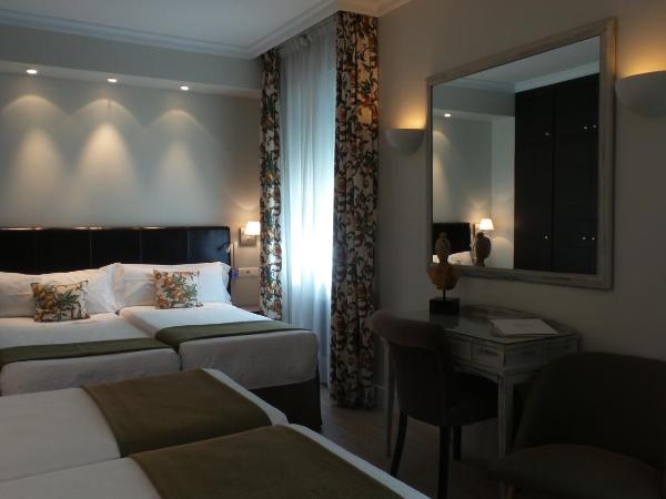 Hotel Moderno Puerta del Sol : photo 2 de la chambre chambre familiale