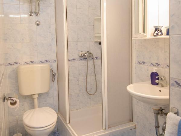 Bed and Breakfast Ritoša : photo 1 de la chambre chambre double - vue sur jardin