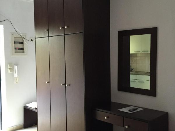 Comfort Hotel Apartments : photo 6 de la chambre studio (2 adultes) - rez-de-chaussée