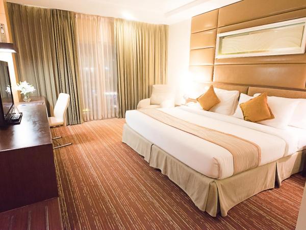 Intimate Hotel Pattaya - SHA Extra Plus : photo 10 de la chambre chambre double de luxe avec baignoire spa