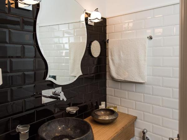 Elia Portou Due : photo 1 de la chambre chambre classique avec jacuzzi