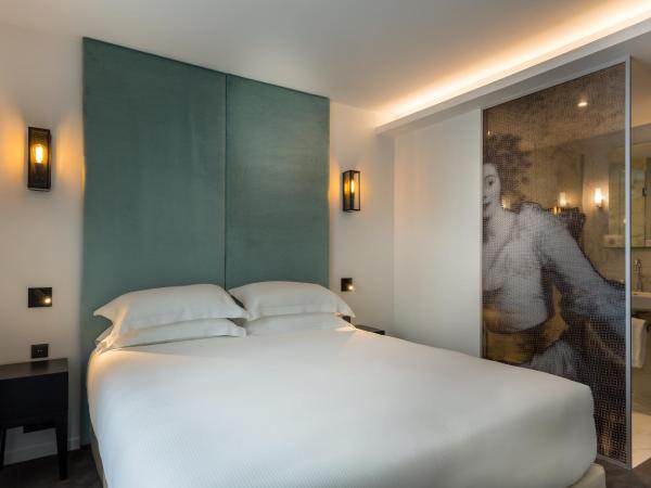 Hôtel La Comtesse : photo 3 de la chambre chambre double baronne – vue latérale sur tour eiffel