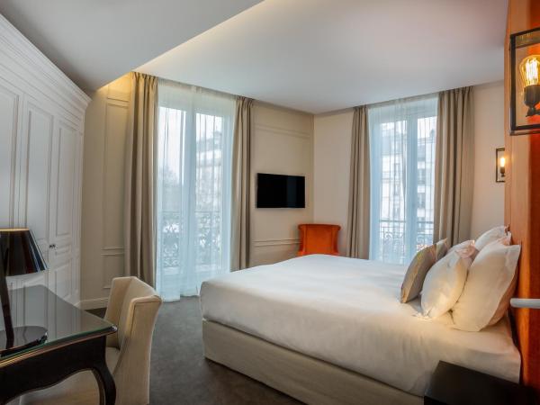 Hôtel La Comtesse : photo 6 de la chambre chambre double comtesse – vue frontale sur tour eiffel