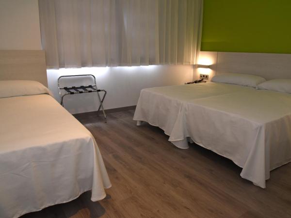 Hotel Julimar : photo 2 de la chambre chambre triple standard