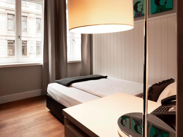 Hotel Victoria : photo 6 de la chambre chambre simple